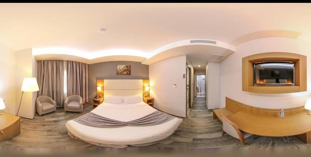 El Ghanami Hotel Algiers ภายนอก รูปภาพ