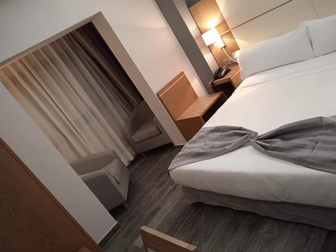 El Ghanami Hotel Algiers ภายนอก รูปภาพ