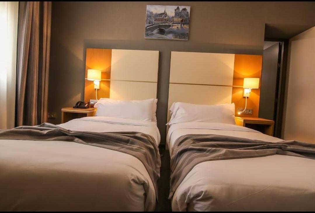 El Ghanami Hotel Algiers ภายนอก รูปภาพ