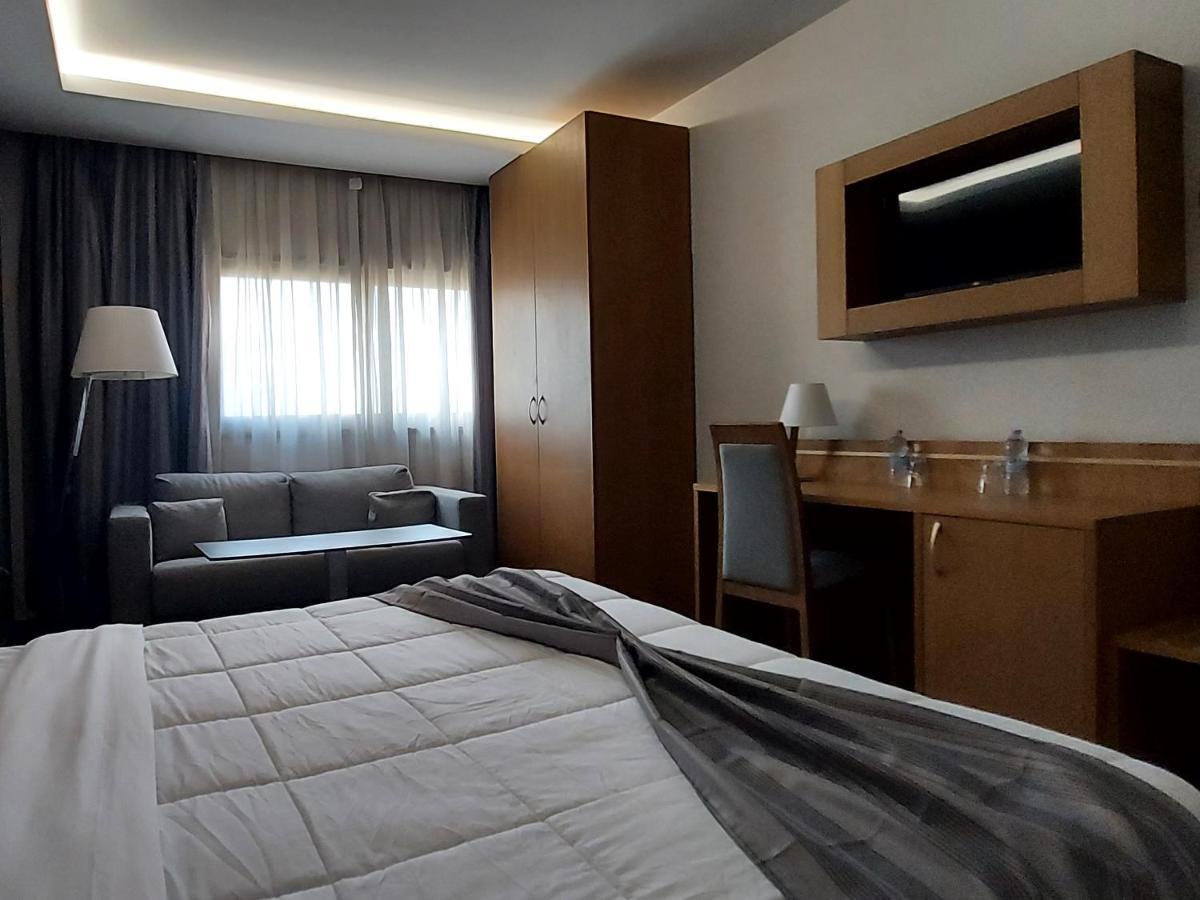 El Ghanami Hotel Algiers ภายนอก รูปภาพ
